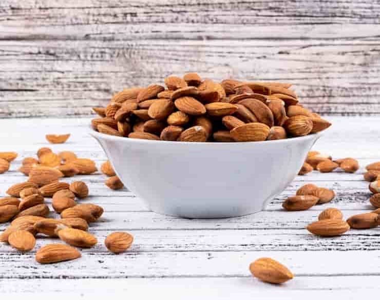 تصویر 1 از قیمت و خرید بادام درختی خام + فروش ارزان